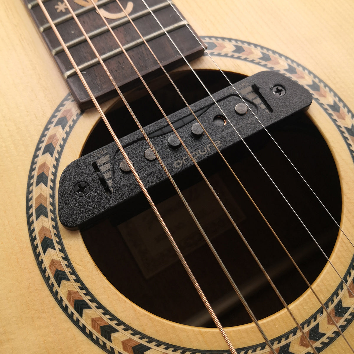 OriPure Acoustic Guitar Soundhole Pickup Set + Strings.